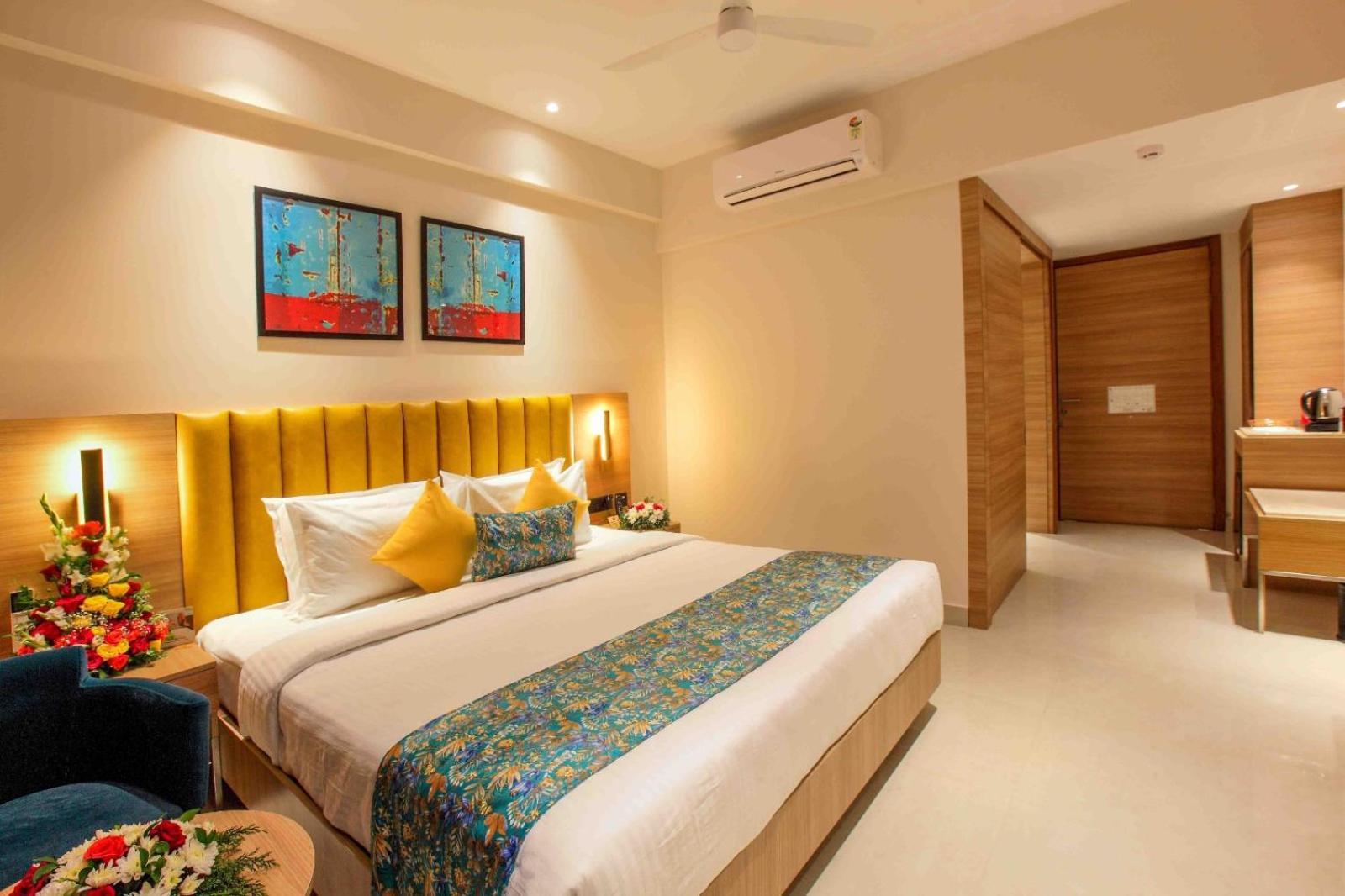 Park Residency Ayarkunnam Hotel Pullappalli Exterior photo
